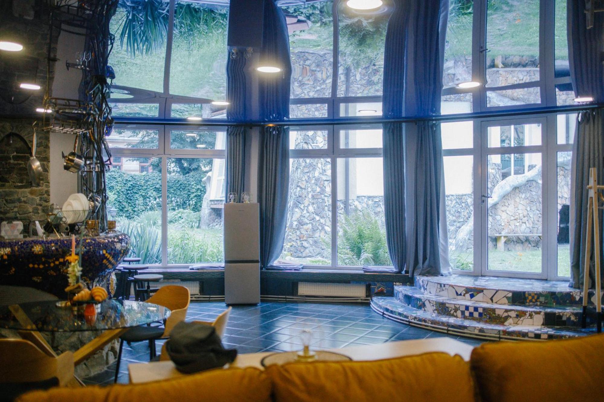 Gaudi Apartment In Lvov Exteriér fotografie