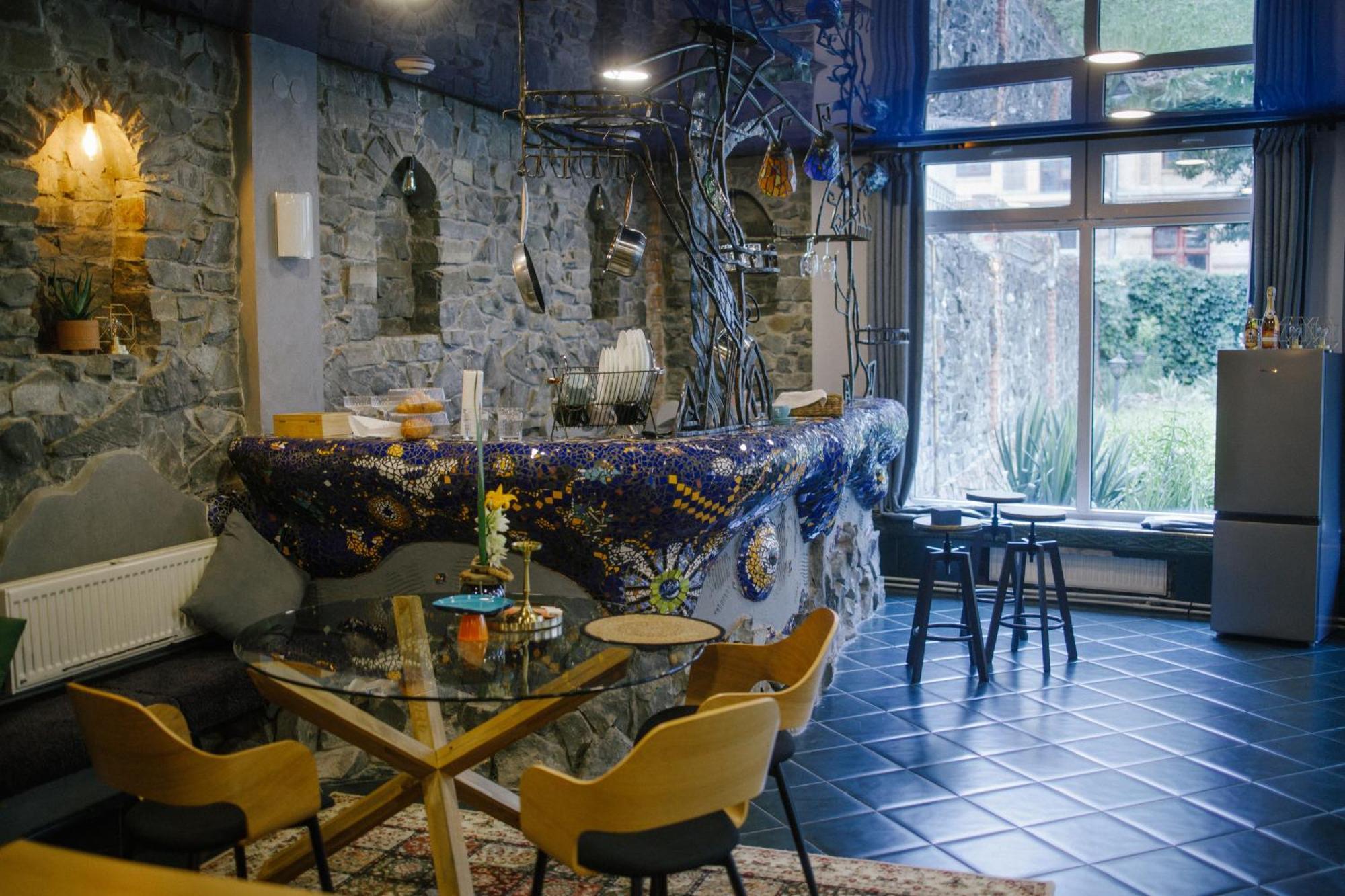 Gaudi Apartment In Lvov Exteriér fotografie